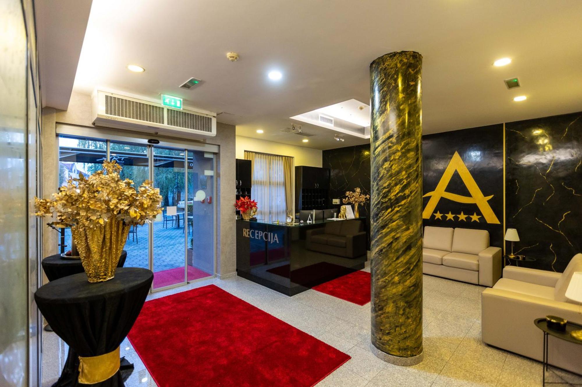 Art Hotel Славонський Брод Екстер'єр фото